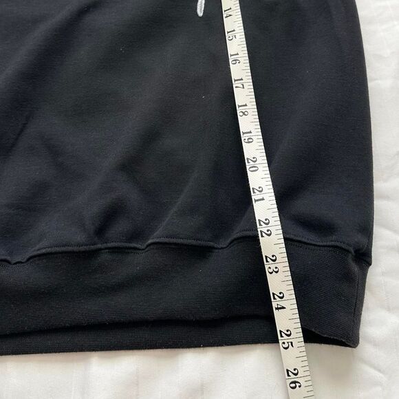 Donald Trump Black Crewneck Sweatshirt – White Embroidered Signature – Unisex - Picture 4 of 4